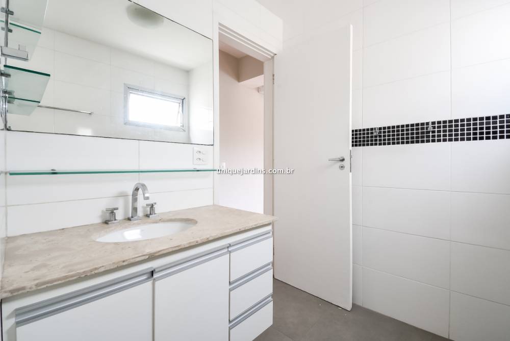 Apartamento à venda na Rua ViradouroItaim Bibi - apartamento-itaim-bibi-sao-paulo-085347-16.jpg
