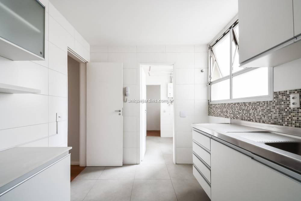 Apartamento à venda na Rua ViradouroItaim Bibi - apartamento-itaim-bibi-sao-paulo-085347-19.jpg