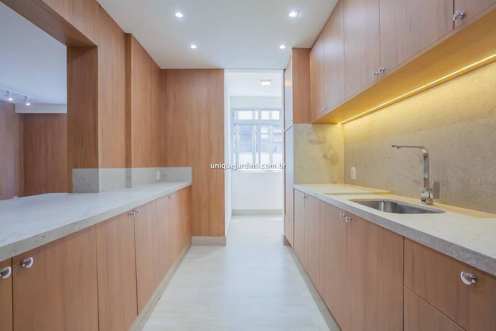 Apartamento à venda na Rua Padre João ManuelJardim América - 999-apartamento-jardim-america-sao-paulo-201344-0.jpg