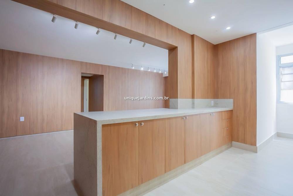 Apartamento à venda na Rua Padre João ManuelJardim América - 999-apartamento-jardim-america-sao-paulo-201424-2.jpg