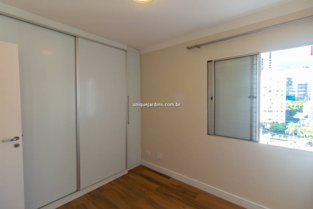 Apartamento para alugar na Rua Virgílio VárzeaItaim Bibi - 999-apartamento-itaim-bibi-sao-paulo-090615-6.jpg