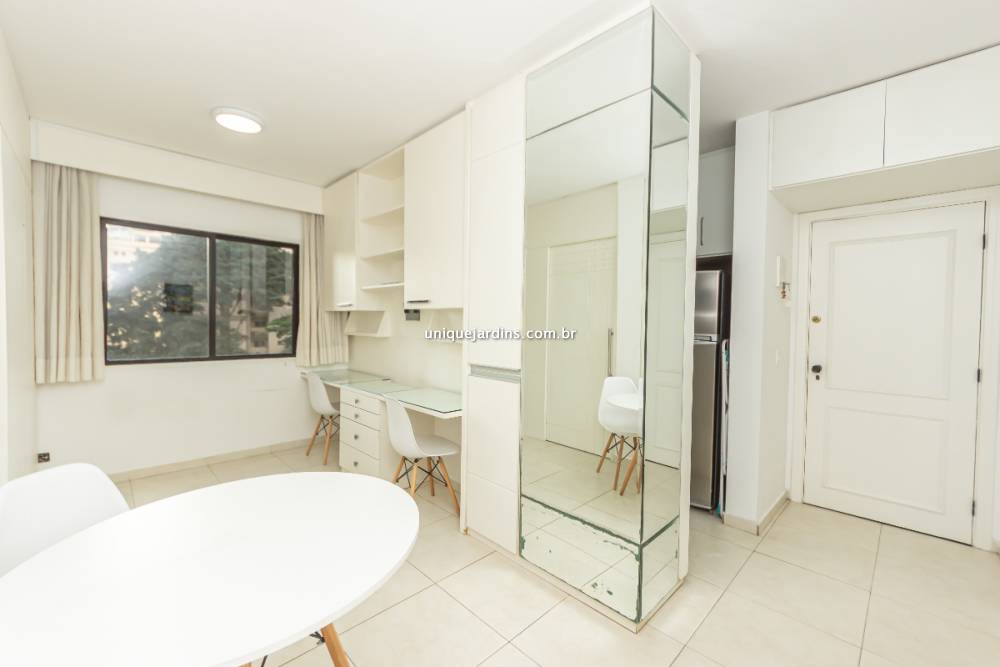 Apartamento à venda na Rua Monte AprazívelVila Nova Conceição - apartamento-vila-nova-conceicao-sao-paulo-123119-1.jpg