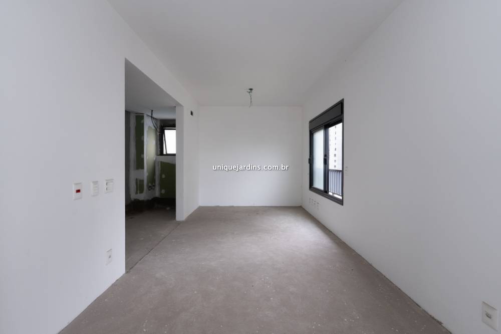 Apartamento à venda na Rua Doutor Eduardo de Souza AranhaVila Nova Conceição - 999-apartamento-vila-olimpia-sao-paulo-135611-2.jpg