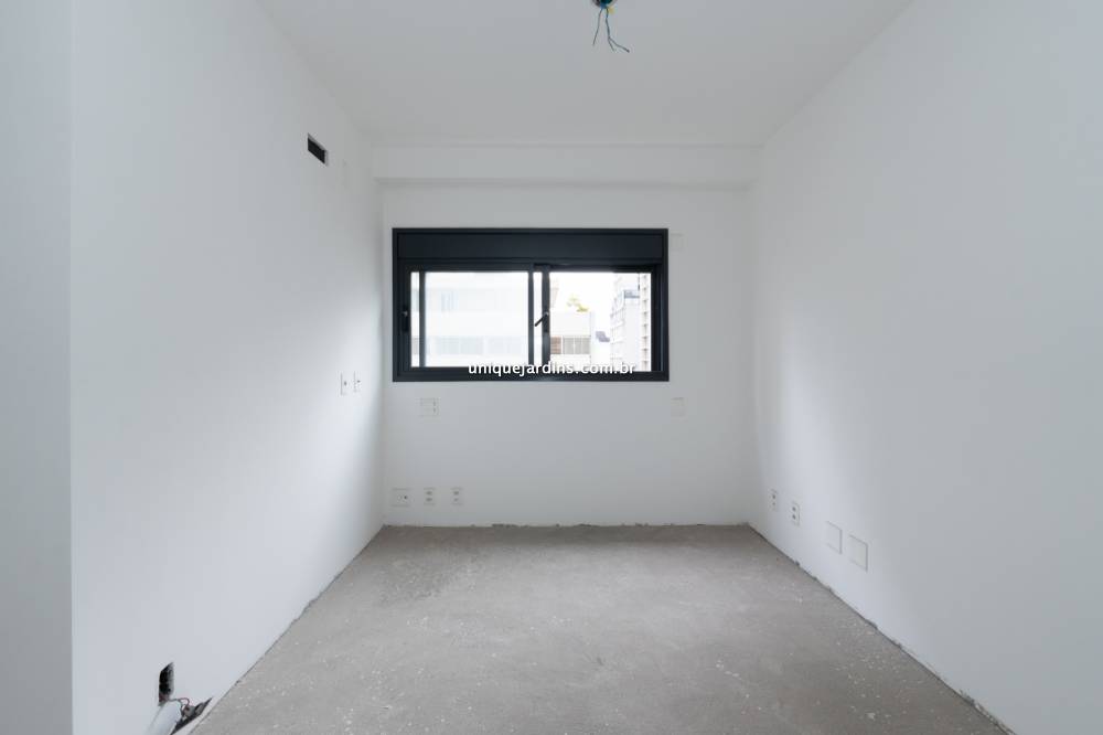 Apartamento à venda na Rua Doutor Eduardo de Souza AranhaVila Nova Conceição - 999-apartamento-vila-olimpia-sao-paulo-135612-3.jpg