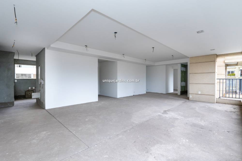 Apartamento à venda na Rua Doutor Eduardo de Souza AranhaVila Nova Conceição - 999-apartamento-vila-olimpia-sao-paulo-135612-9.jpg