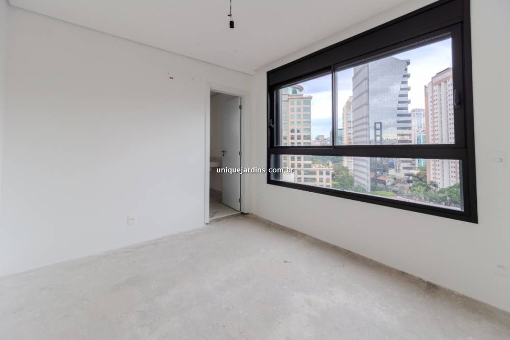 Apartamento à venda na Rua Bastos PereiraVila Nova Conceição - 999-apartamento-vila-nova-conceicao-sao-paulo-142541-1.jpg