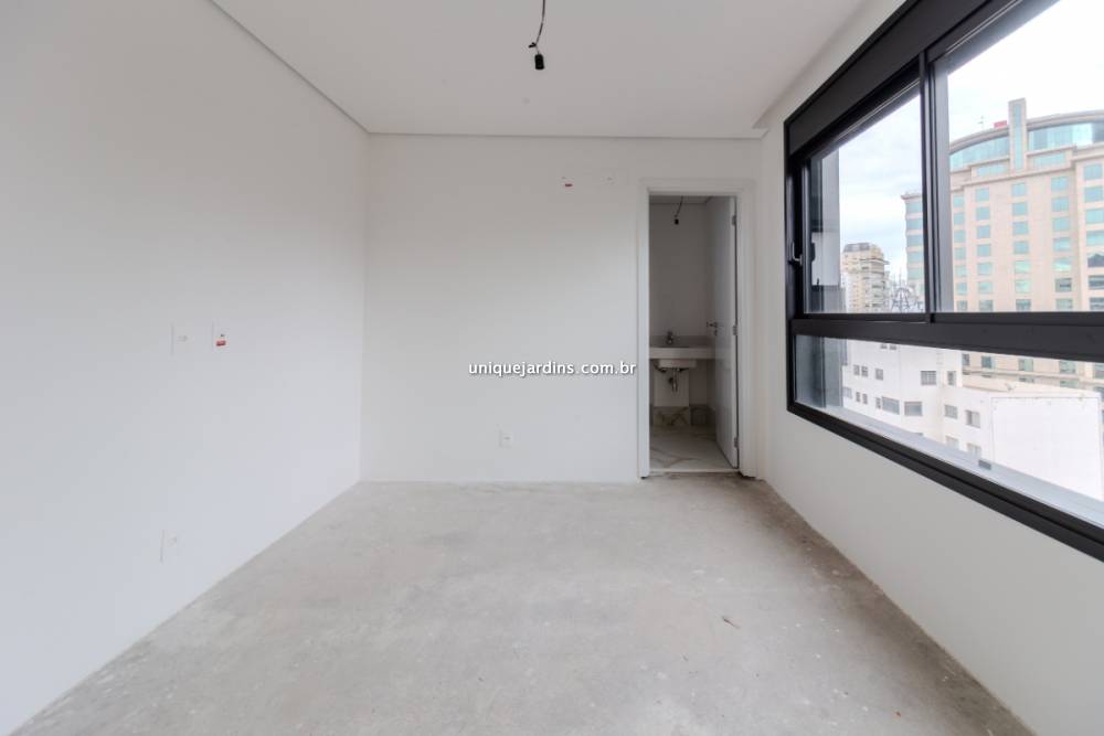Apartamento à venda na Rua Bastos PereiraVila Nova Conceição - 999-apartamento-vila-nova-conceicao-sao-paulo-142542-2.jpg