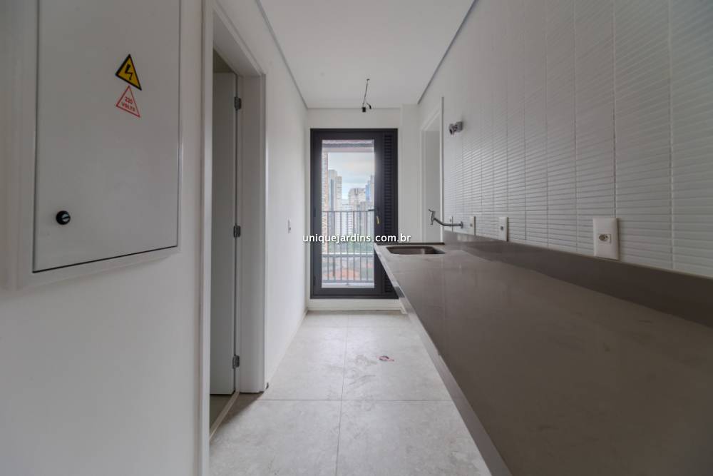 Apartamento à venda na Rua Bastos PereiraVila Nova Conceição - 999-apartamento-vila-nova-conceicao-sao-paulo-142543-11.jpg
