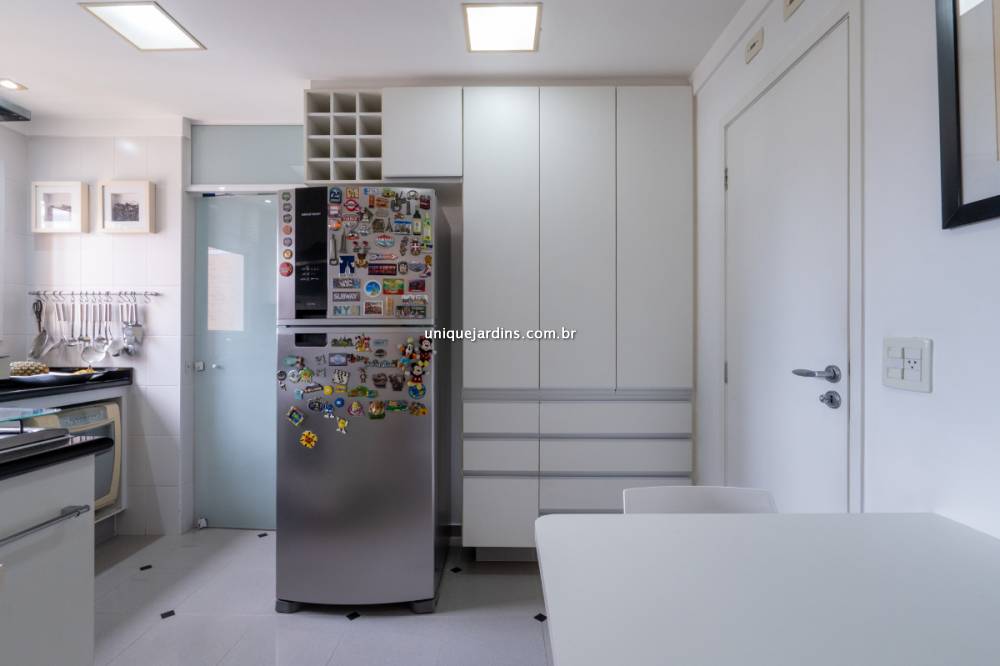 Apartamento à venda na Rua BrasíliaItaim Bibi - 999-apartamento-itaim-bibi-sao-paulo-185007-16.jpg