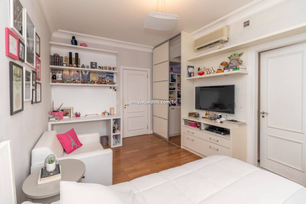 Apartamento à venda na Avenida Dra. Ruth CardosoAlto de Pinheiros - 999-apartamento-alto-de-pinheiros-sao-paulo-141725-13.jpg