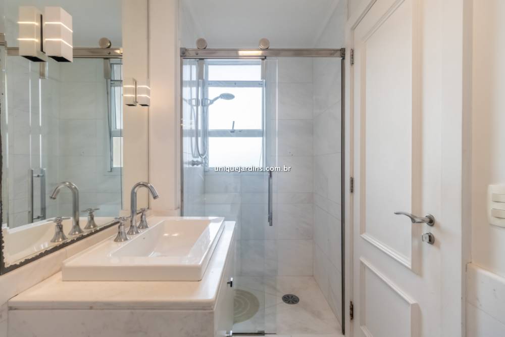 Apartamento à venda na Avenida Dra. Ruth CardosoAlto de Pinheiros - 999-apartamento-alto-de-pinheiros-sao-paulo-141726-16.jpg