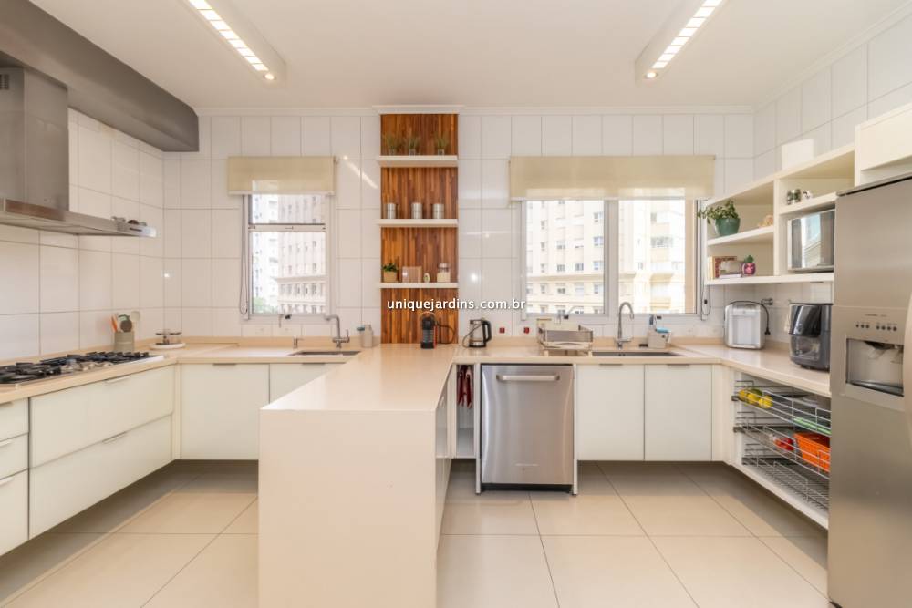 Apartamento à venda na Avenida Dra. Ruth CardosoAlto de Pinheiros - apartamento-alto-de-pinheiros-sao-paulo-141652-9.jpg