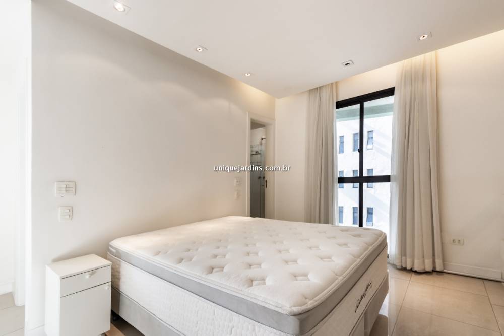 Apartamento à venda na Rua Mourato CoelhoPinheiros - 999-apartamento-pinheiros-sao-paulo-102633-2.jpg