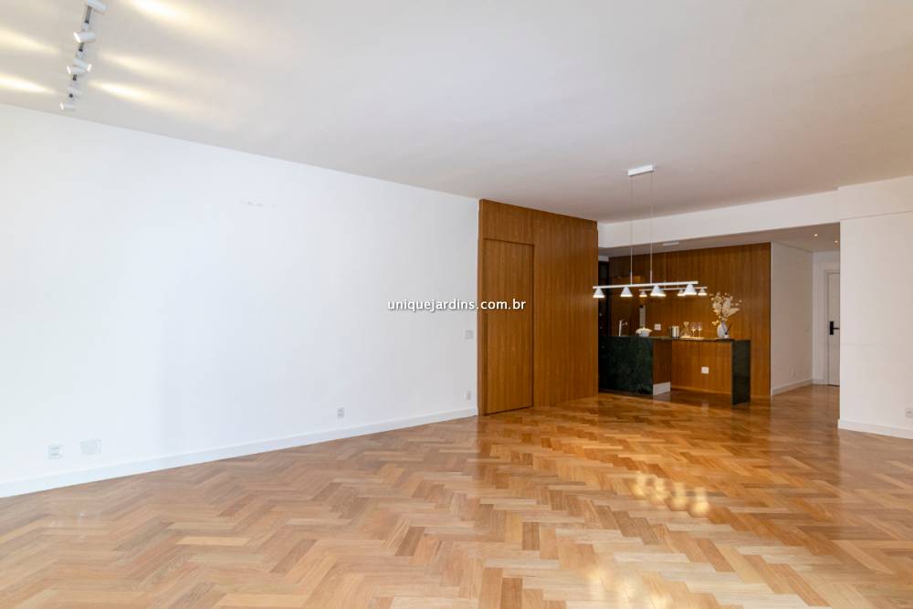 Apartamento à venda na Alameda Casa BrancaJardim América - 999-apartamento-jardim-america-sao-paulo-085229-1.jpg
