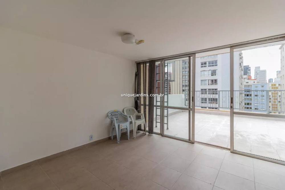 Apartamento à venda na Rua Bela CintraJardim América - 999-apartamento-jardim-america-sao-paulo-093150-1.jpg