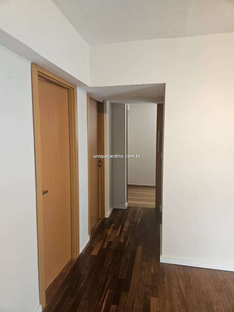Apartamento à venda na Rua Bela CintraJardim América - 999-apartamento-jardim-america-sao-paulo-093152-17.jpg