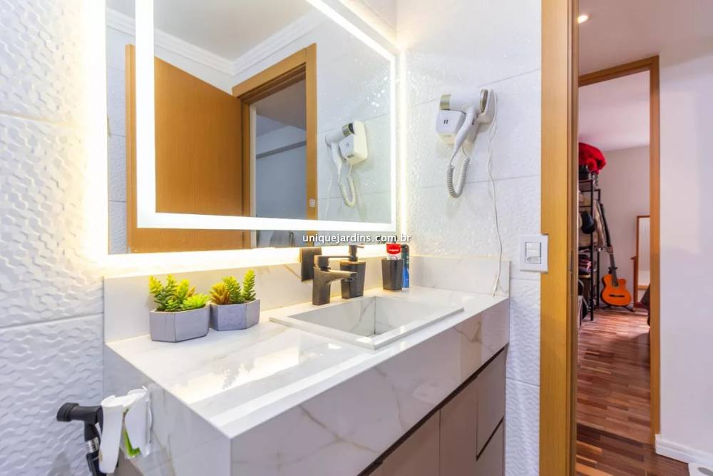 Apartamento à venda na Rua Bela CintraJardim América - 999-apartamento-jardim-america-sao-paulo-093210-13.jpg