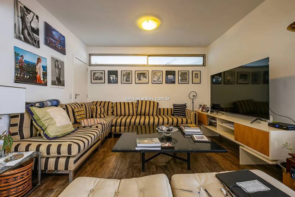 Apartamento à venda na Rua Oscar FreireJardim América - 999-apartamento-jardim-america-sao-paulo-110933-0.jpg