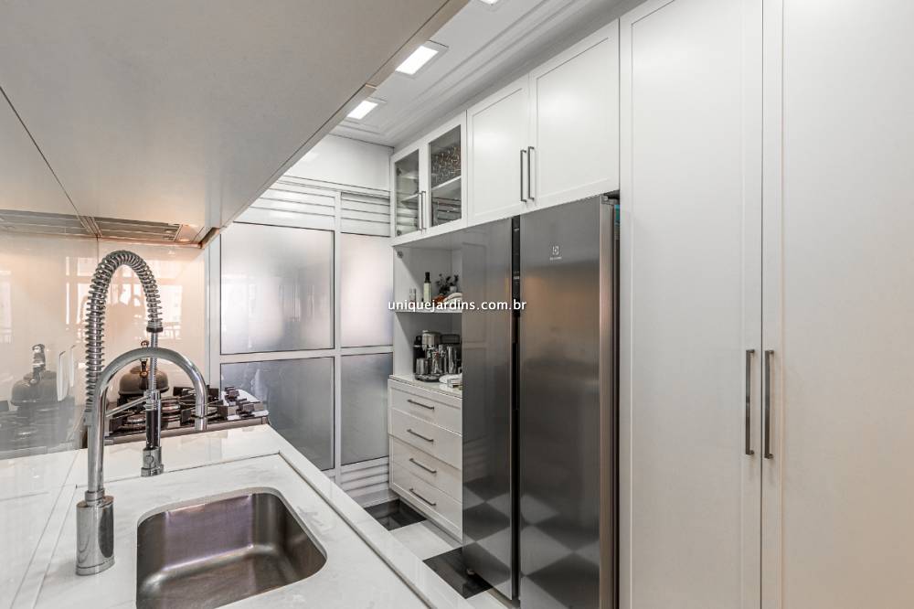 Apartamento à venda na Rua da ConsolaçãoJardim América - 999-apartamento-jardim-america-sao-paulo-144119-15.jpg