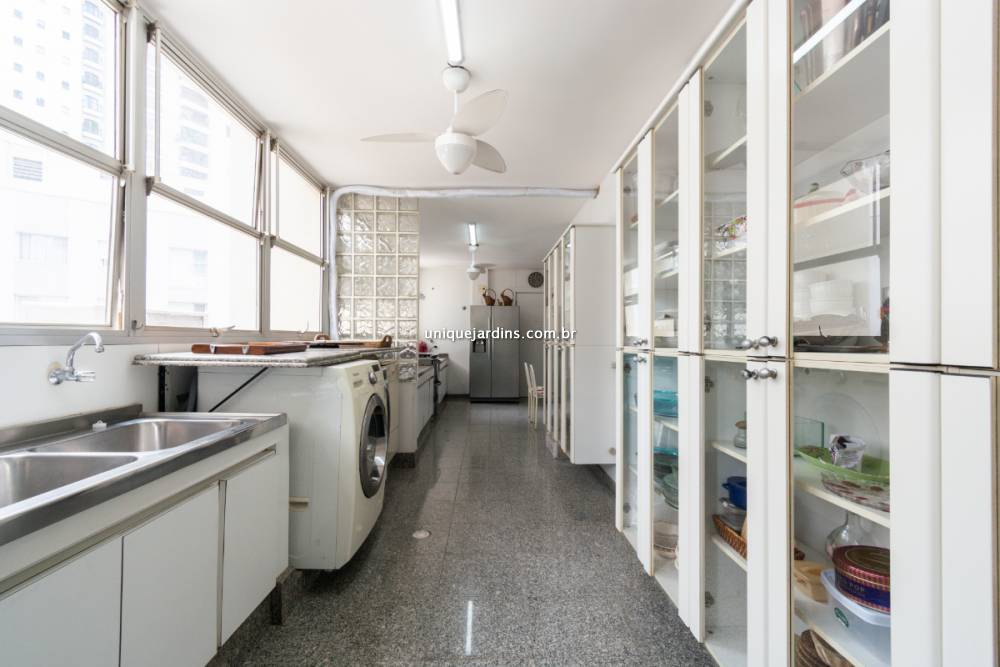 Apartamento à venda na Alameda Ministro Rocha AzevedoJardim América - 999-apartamento-jardim-america-sao-paulo-132054-2.jpg