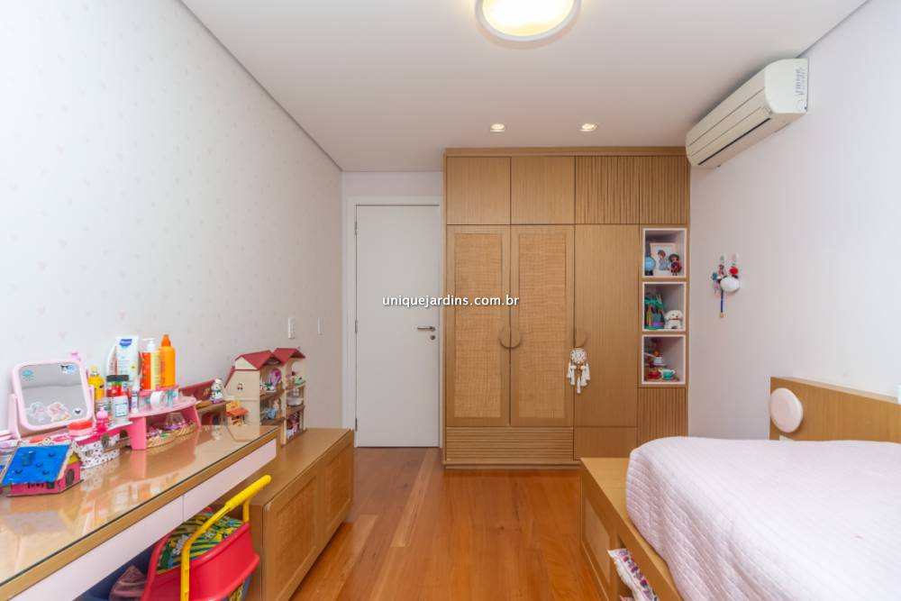 Apartamento à venda na Rua Jesuíno ArrudaItaim Bibi - apartamento-itaim-bibi-sao-paulo-133324-13.jpg