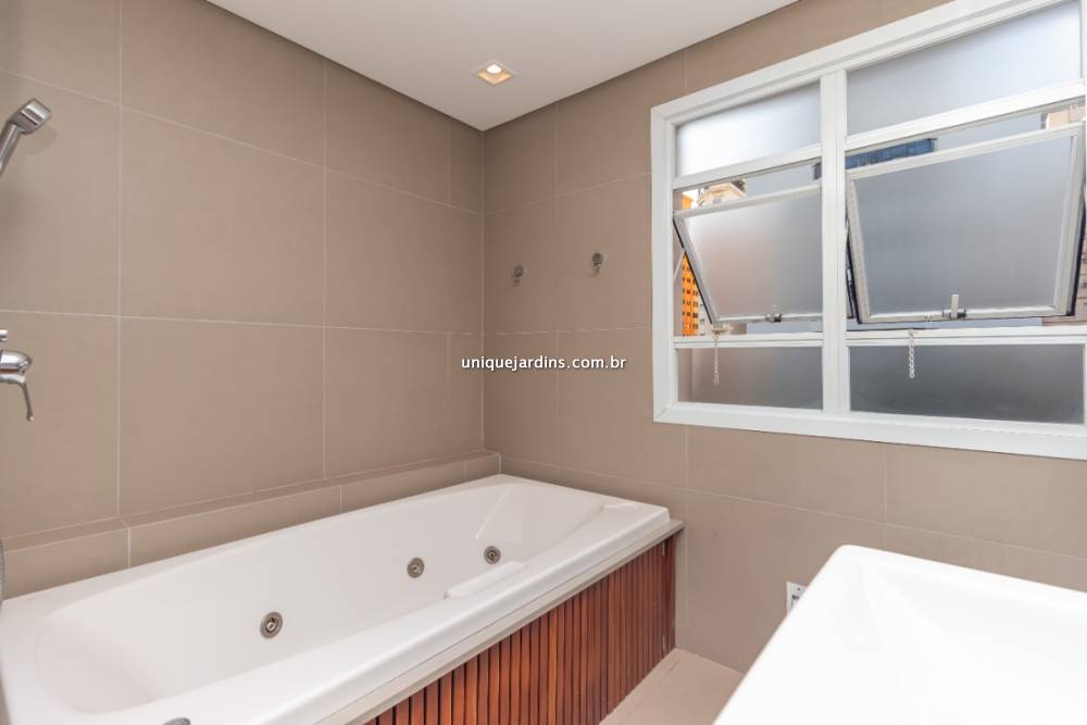 Apartamento à venda na Rua Jesuíno ArrudaItaim Bibi - apartamento-itaim-bibi-sao-paulo-133325-19.jpg