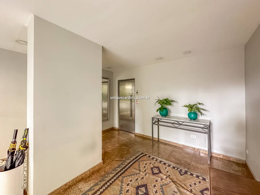 Apartamento à venda na Rua Antônio FelícioItaim Bibi - 999-apartamento-itaim-bibi-sao-paulo-110901-13.jpg