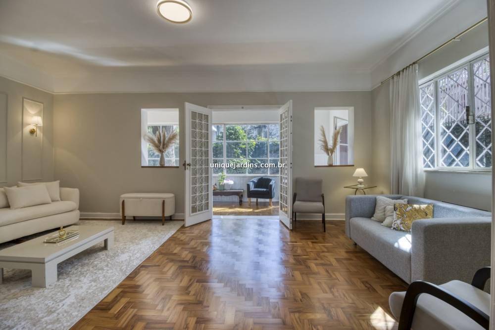 Casa Padrão venda Jardim Paulistano - Referência AP16712