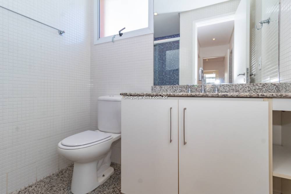Apartamento à venda na Rua Pedroso AlvarengaItaim Bibi - apartamento-itaim-bibi-sao-paulo-092138-5.jpg