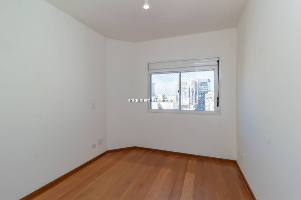 Apartamento à venda na Rua Pedroso AlvarengaItaim Bibi - apartamento-itaim-bibi-sao-paulo-092138-7.jpg