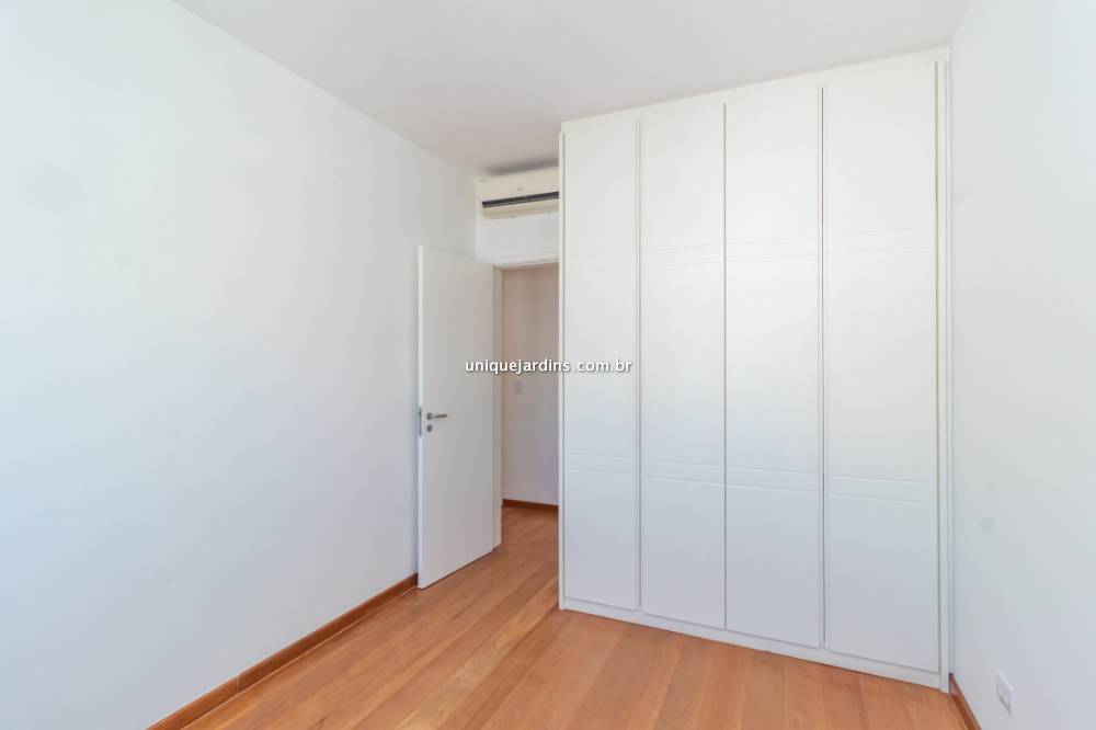 Apartamento à venda na Rua Pedroso AlvarengaItaim Bibi - apartamento-itaim-bibi-sao-paulo-092138-8.jpg