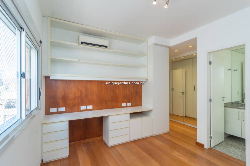 Apartamento à venda na Rua Pedroso AlvarengaItaim Bibi - apartamento-itaim-bibi-sao-paulo-092139-12.jpg