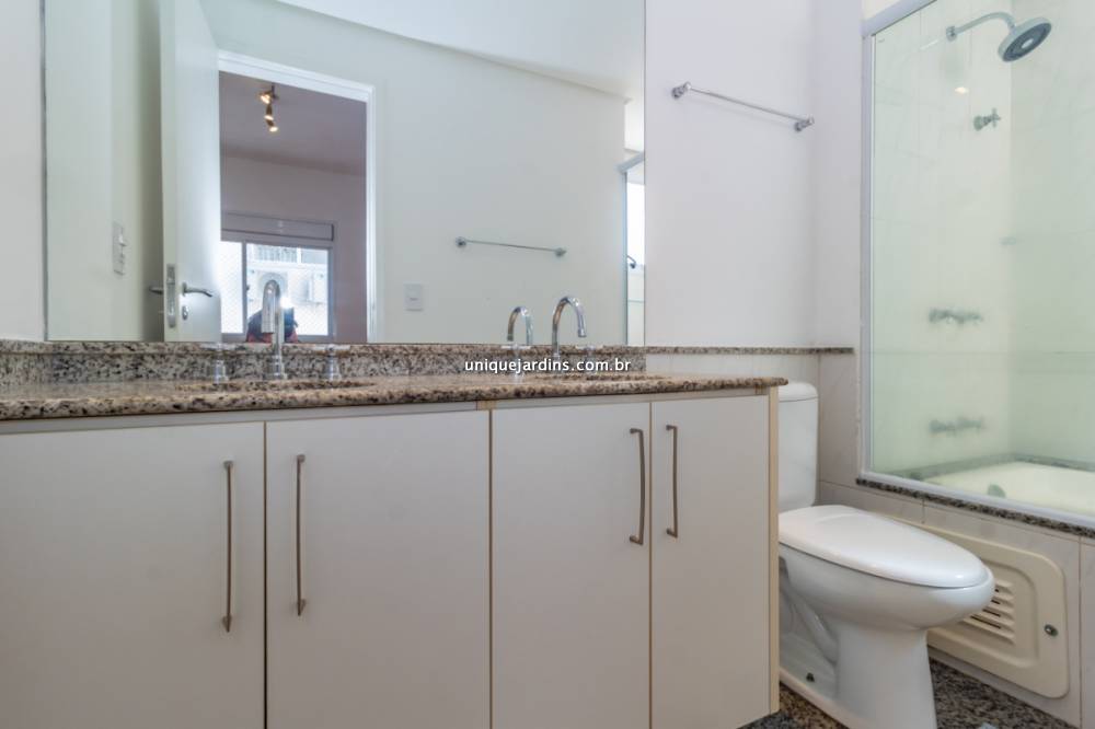 Apartamento à venda na Rua Pedroso AlvarengaItaim Bibi - apartamento-itaim-bibi-sao-paulo-092139-13.jpg