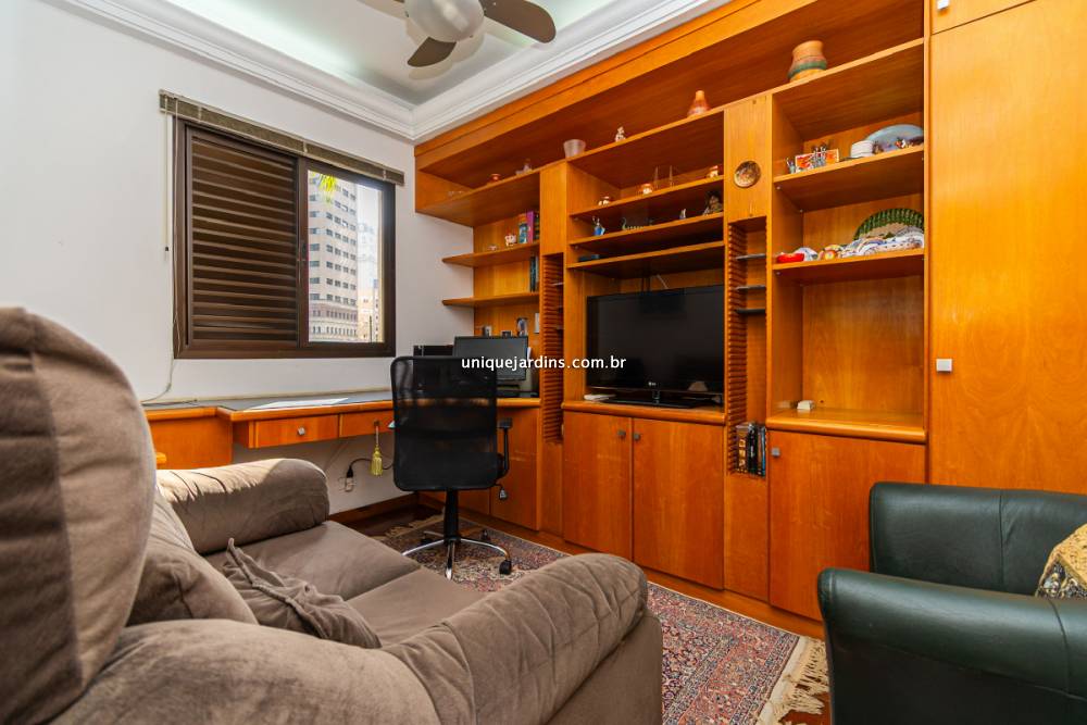 Apartamento à venda na Rua Bueno BrandãoVila Nova Conceição - 999-apartamento-vila-nova-conceicao-sao-paulo-105730-0.jpg
