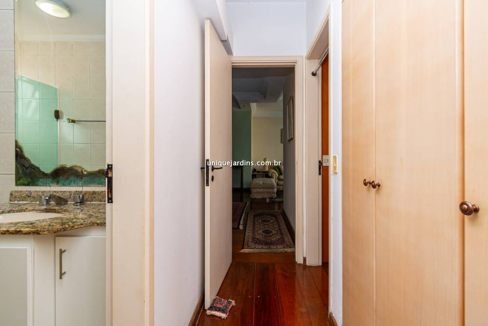 Apartamento à venda na Rua Bueno BrandãoVila Nova Conceição - 999-apartamento-vila-nova-conceicao-sao-paulo-105731-4.jpg