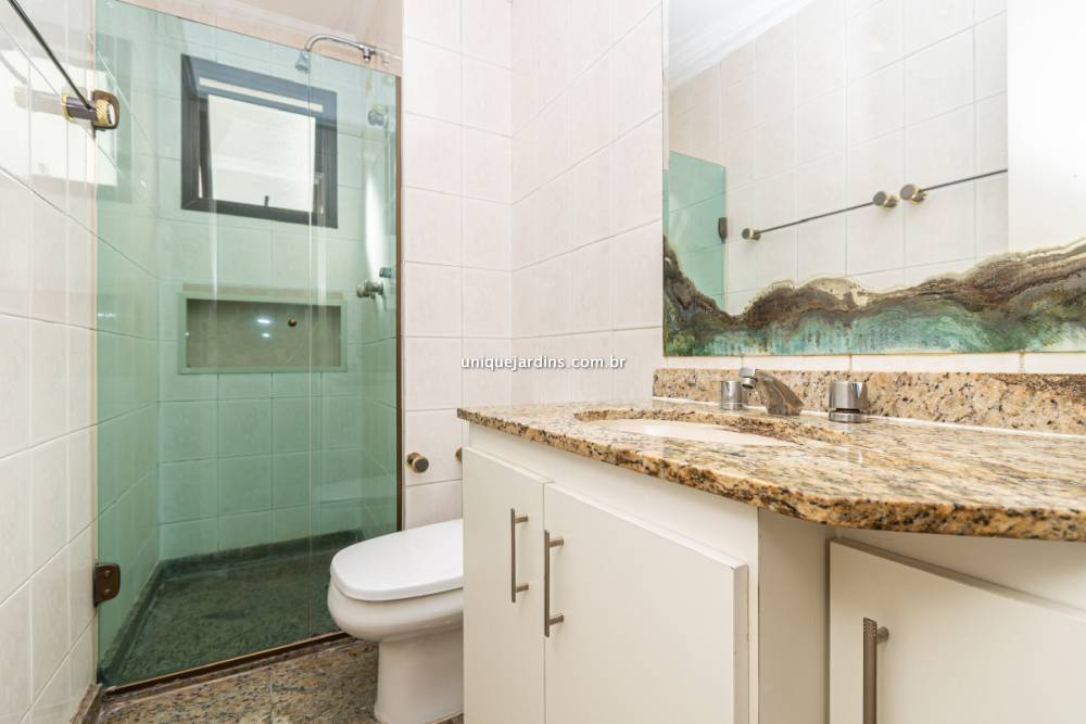 Apartamento à venda na Rua Bueno BrandãoVila Nova Conceição - 999-apartamento-vila-nova-conceicao-sao-paulo-105731-5.jpg