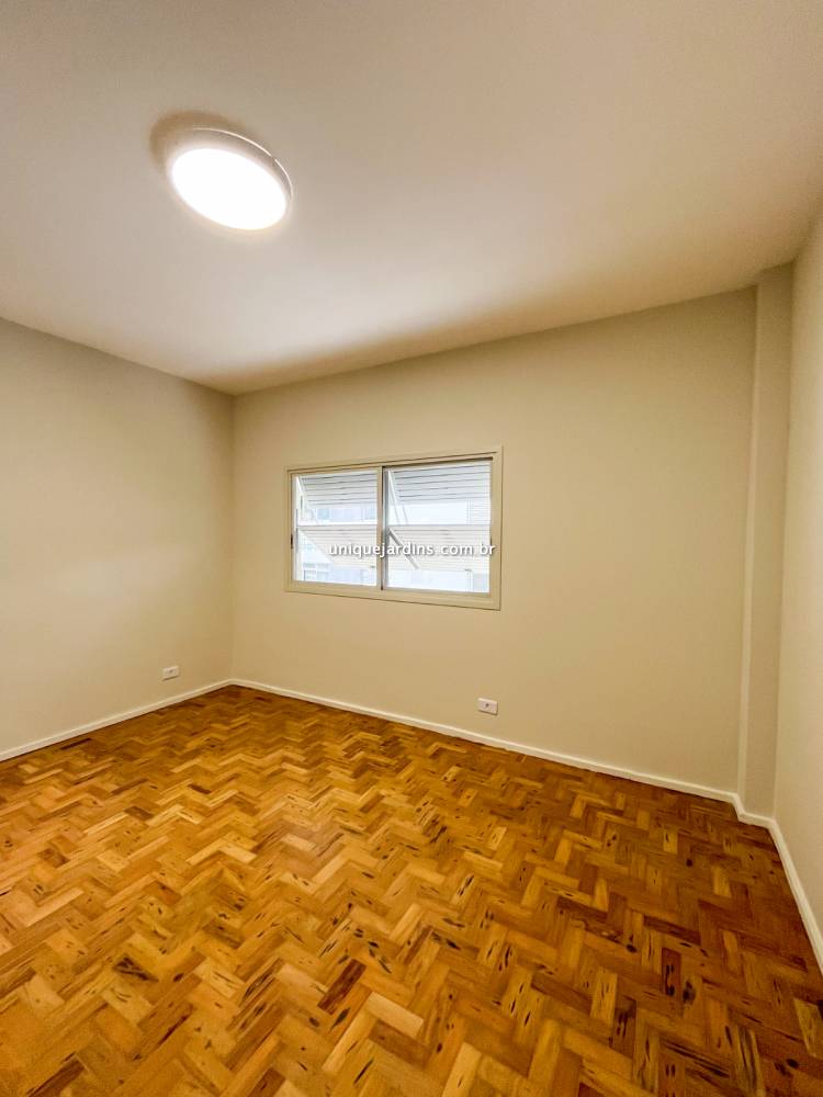 Apartamento à venda na Rua JapãoItaim Bibi - 999-apartamento-itaim-bibi-sao-paulo-121158-2.jpg