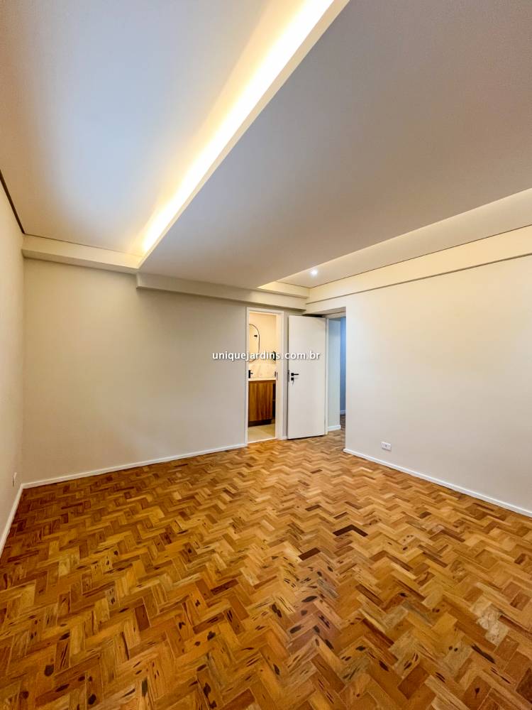 Apartamento à venda na Rua JapãoItaim Bibi - 999-apartamento-itaim-bibi-sao-paulo-121159-7.jpg