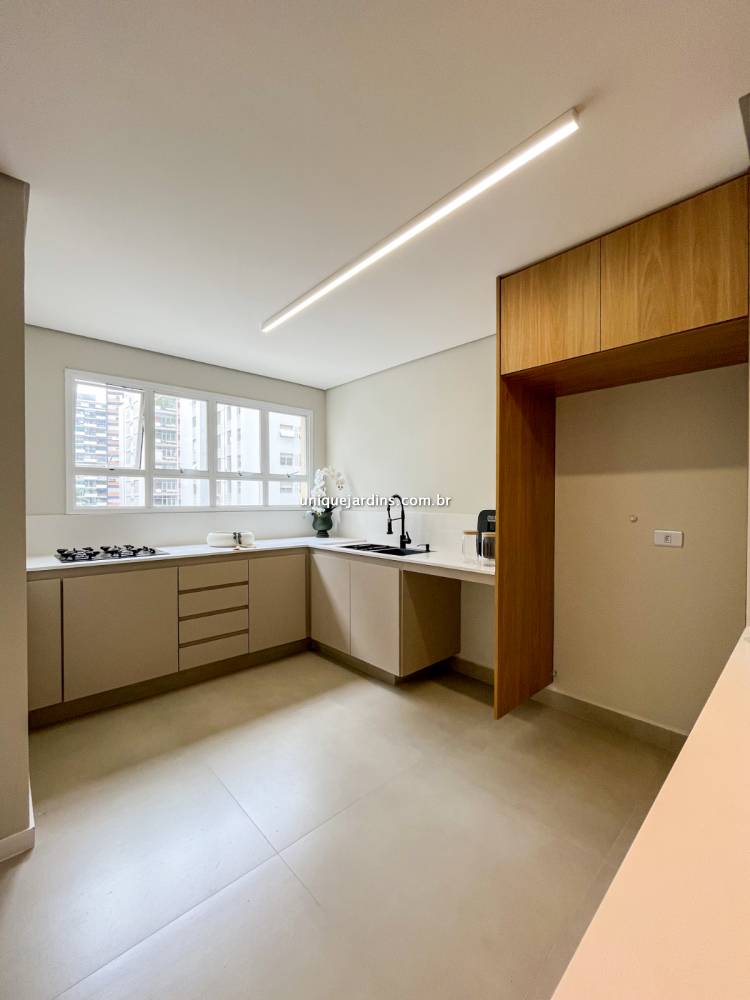 Apartamento à venda na Rua JapãoItaim Bibi - apartamento-itaim-bibi-sao-paulo-121126-10.jpg