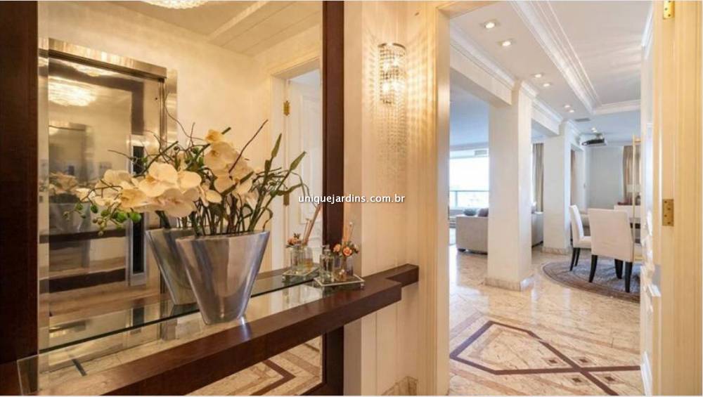 Apartamento à venda na Rua dos InglesesBela Vista - 999-apartamento-bela-vista-sao-paulo-131809-0.jpg