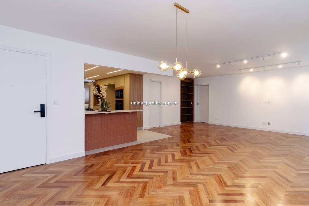 Apartamento à venda na Rua Pedroso AlvarengaItaim Bibi - 999-apartamento-itaim-bibi-sao-paulo-084256-0.jpg