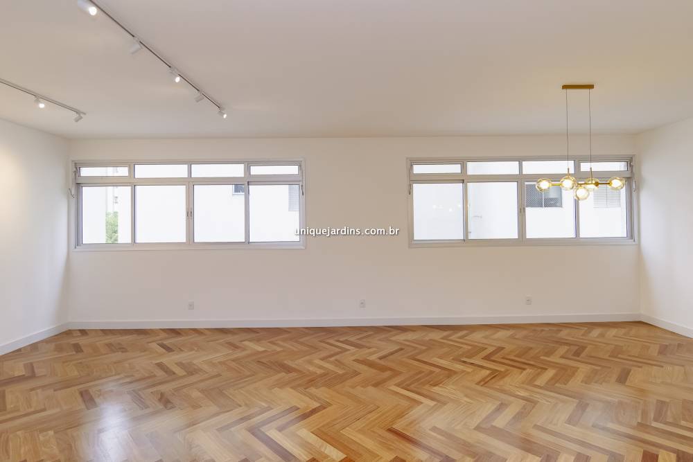 Apartamento à venda na Rua Pedroso AlvarengaItaim Bibi - 999-apartamento-itaim-bibi-sao-paulo-084258-15.jpg