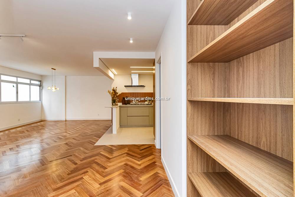 Apartamento à venda na Rua Pedroso AlvarengaItaim Bibi - apartamento-itaim-bibi-sao-paulo-084133-17.jpg
