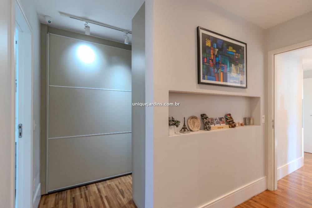 Apartamento à venda na Rua Volta RedondaCampo Belo - 999-apartamento-campo-belo-sao-paulo-100912-14.jpg