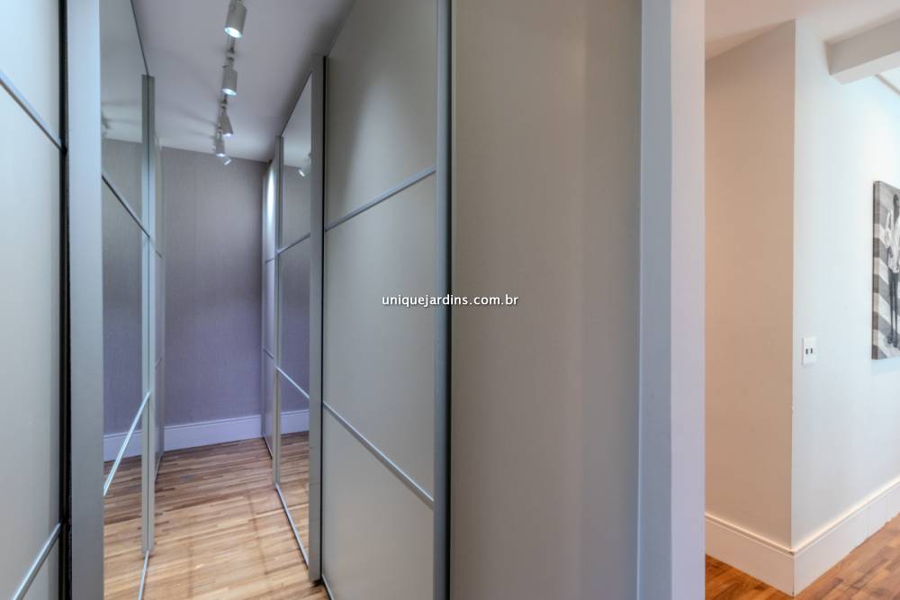 Apartamento à venda na Rua Volta RedondaCampo Belo - 999-apartamento-campo-belo-sao-paulo-100912-15.jpg