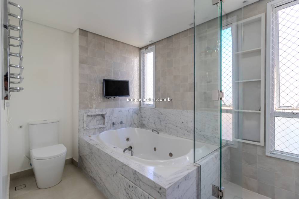 Apartamento à venda na Rua Volta RedondaCampo Belo - 999-apartamento-campo-belo-sao-paulo-100913-19.jpg