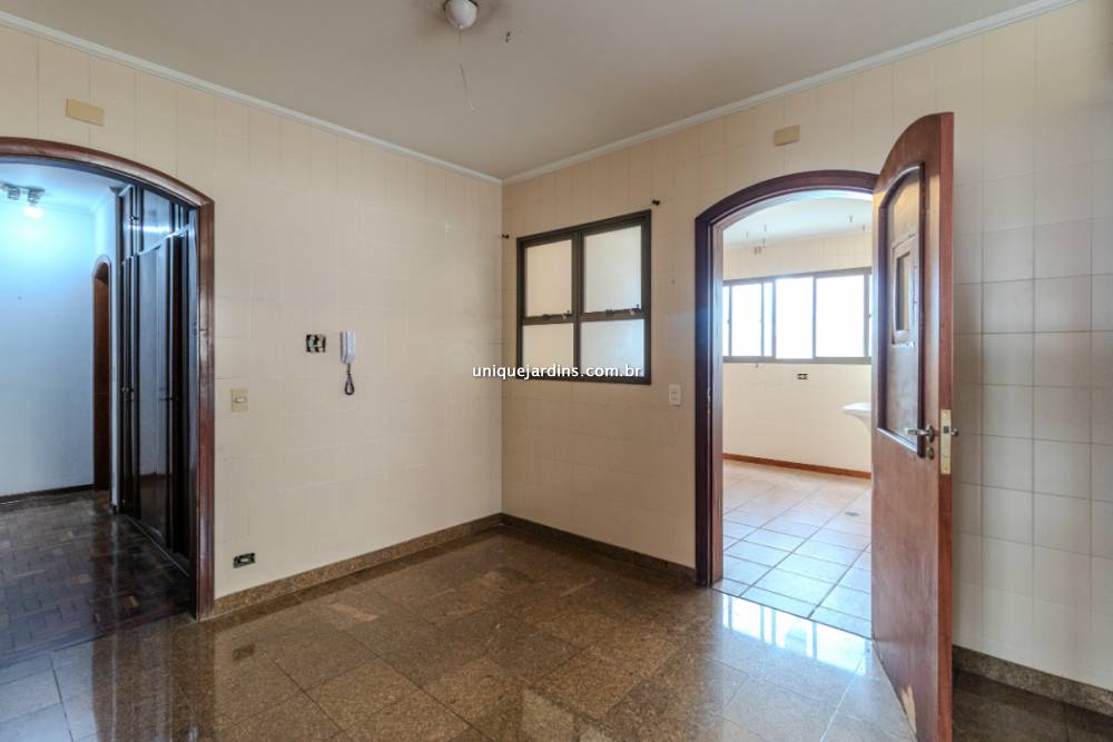 Apartamento à venda na Rua EdsonCampo Belo - apartamento-campo-belo-sao-paulo-095721-11.jpg