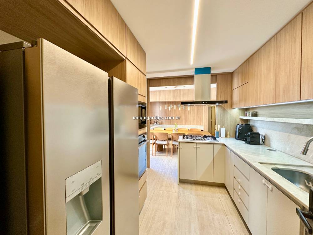 Apartamento à venda na Rua Pedroso AlvarengaItaim Bibi - 999-apartamento-itaim-bibi-sao-paulo-142100-3.jpg