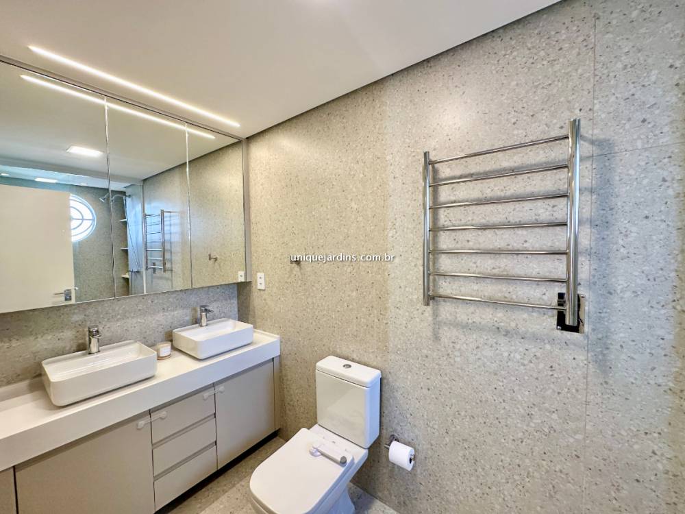 Apartamento à venda na Rua Pedroso AlvarengaItaim Bibi - 999-apartamento-itaim-bibi-sao-paulo-142240-13.jpg