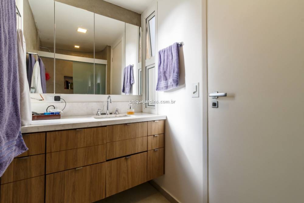 Apartamento à venda na Rua Bueno BrandãoVila Nova Conceição - 999-apartamento-vila-nova-conceicao-sao-paulo-150753-9.jpg